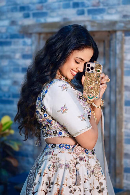 Full Gold Green Patch With Saree Hook Luxury  Phone Case