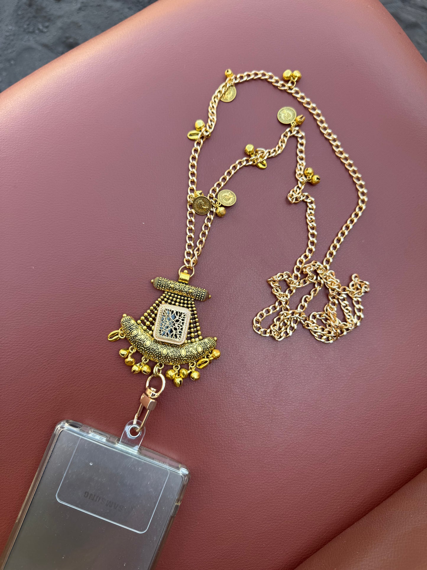 Trendy Metal Chain Lanyard with Stylish Pendant for Women | Durable Daily Use Hanging Chain for Mobile, Card Holder & Accessories