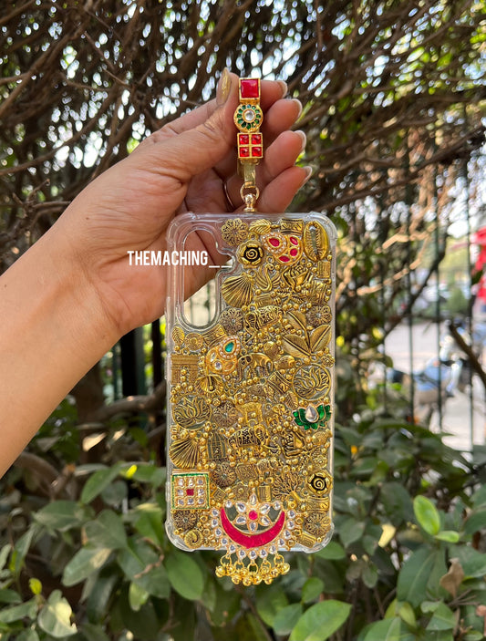 Full Gold With Red Petch With Saree Hook Phone Case