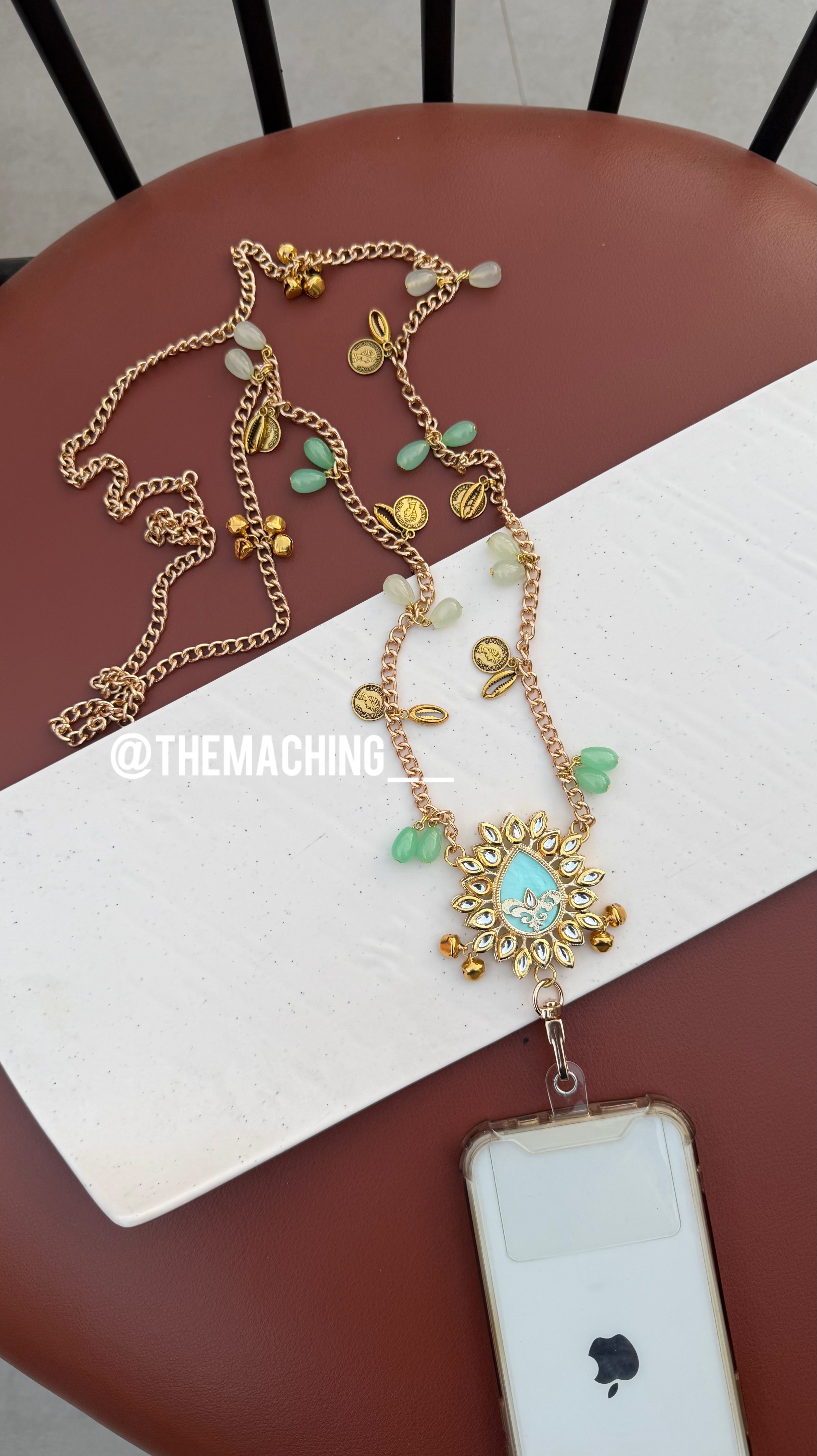 Vintage Pendent Luxury Mobile Sling