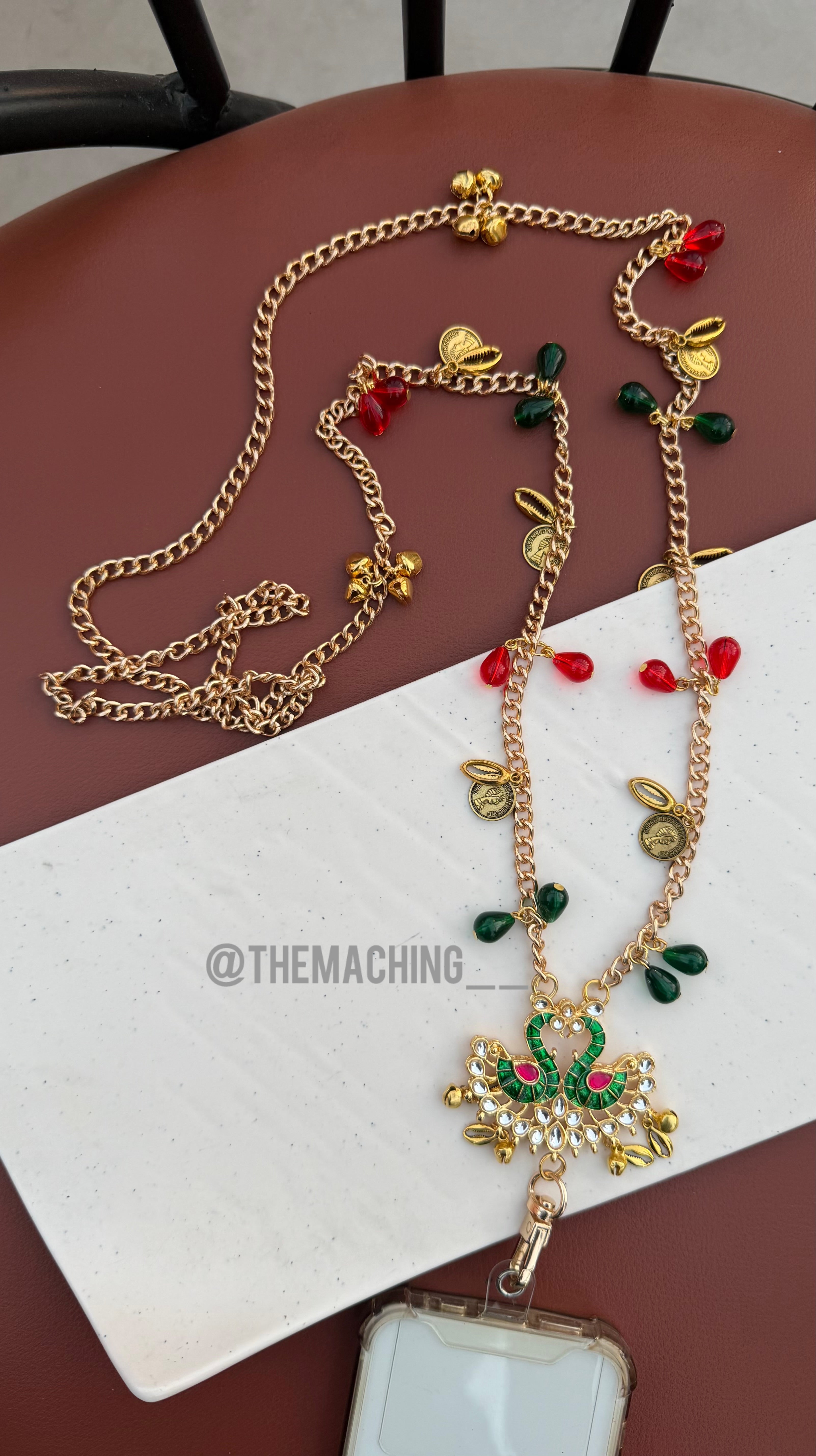 Vintage Pendent Luxury Mobile Sling