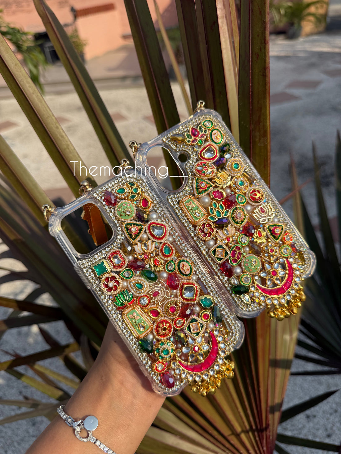 Vintage Case With Heritage kundan And saree Hook And Handle