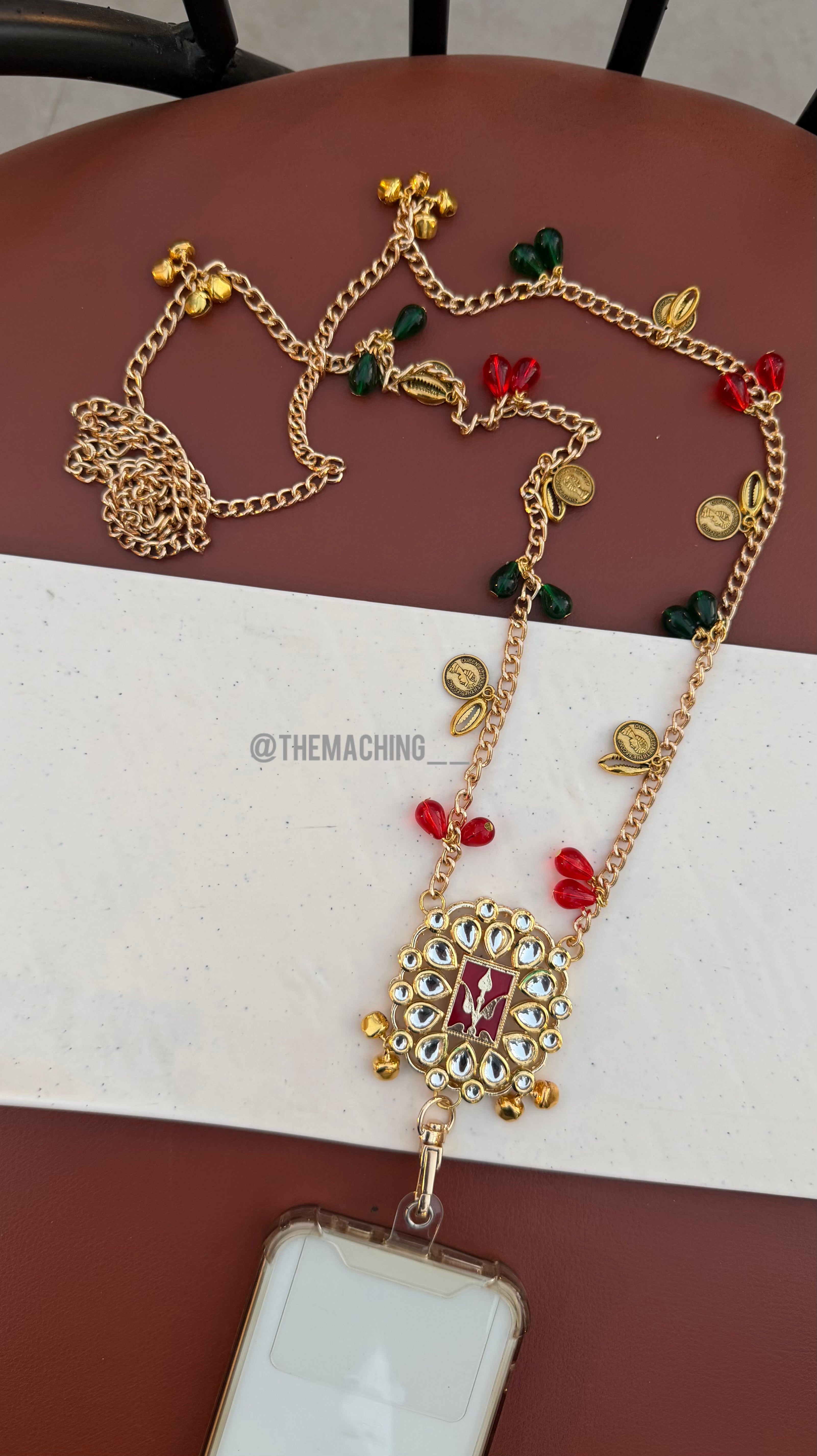 Vintage Pendent Luxury Mobile Sling