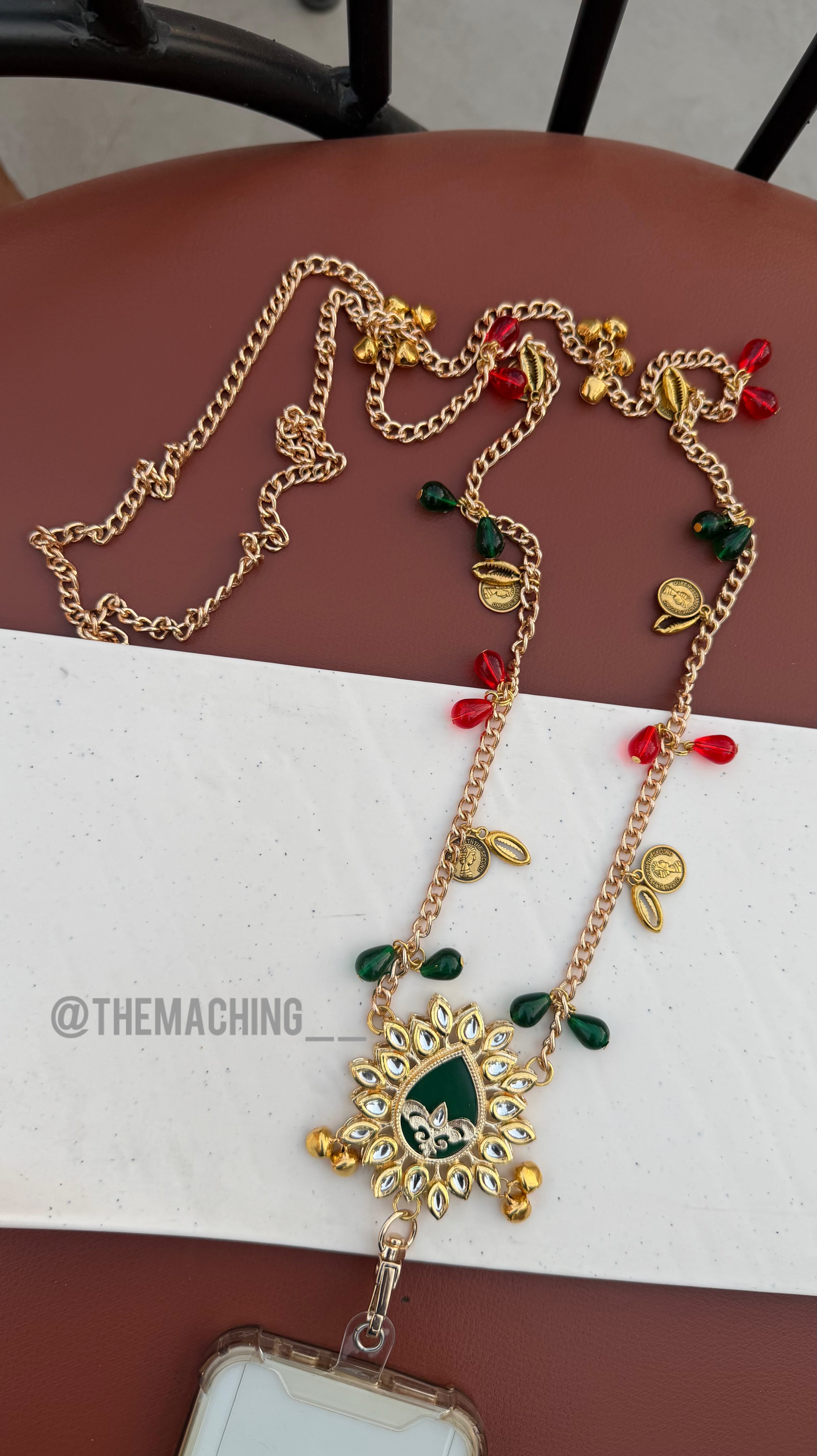Vintage Pendent Luxury Mobile Sling