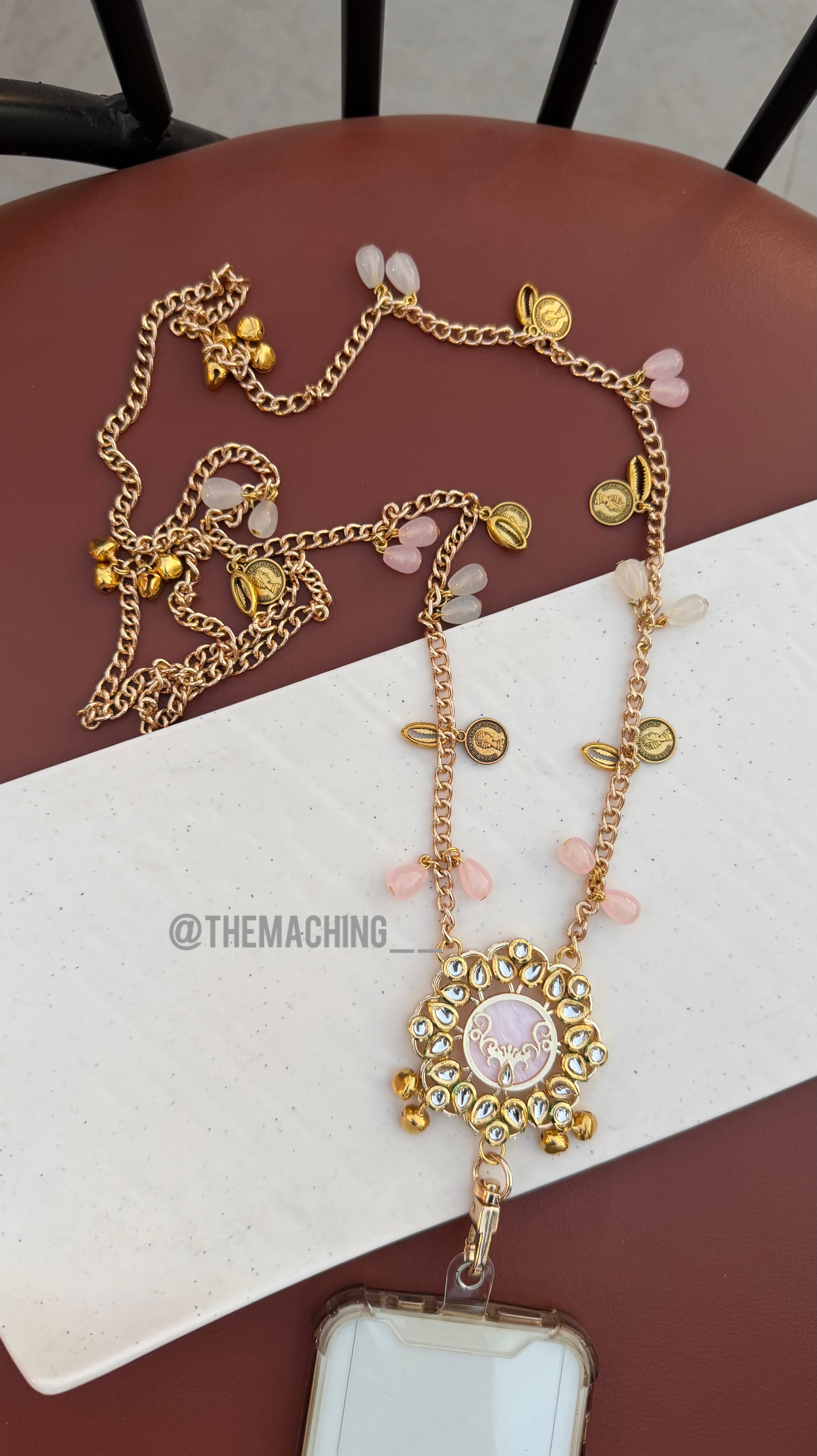 Vintage Pendent Luxury Mobile Sling