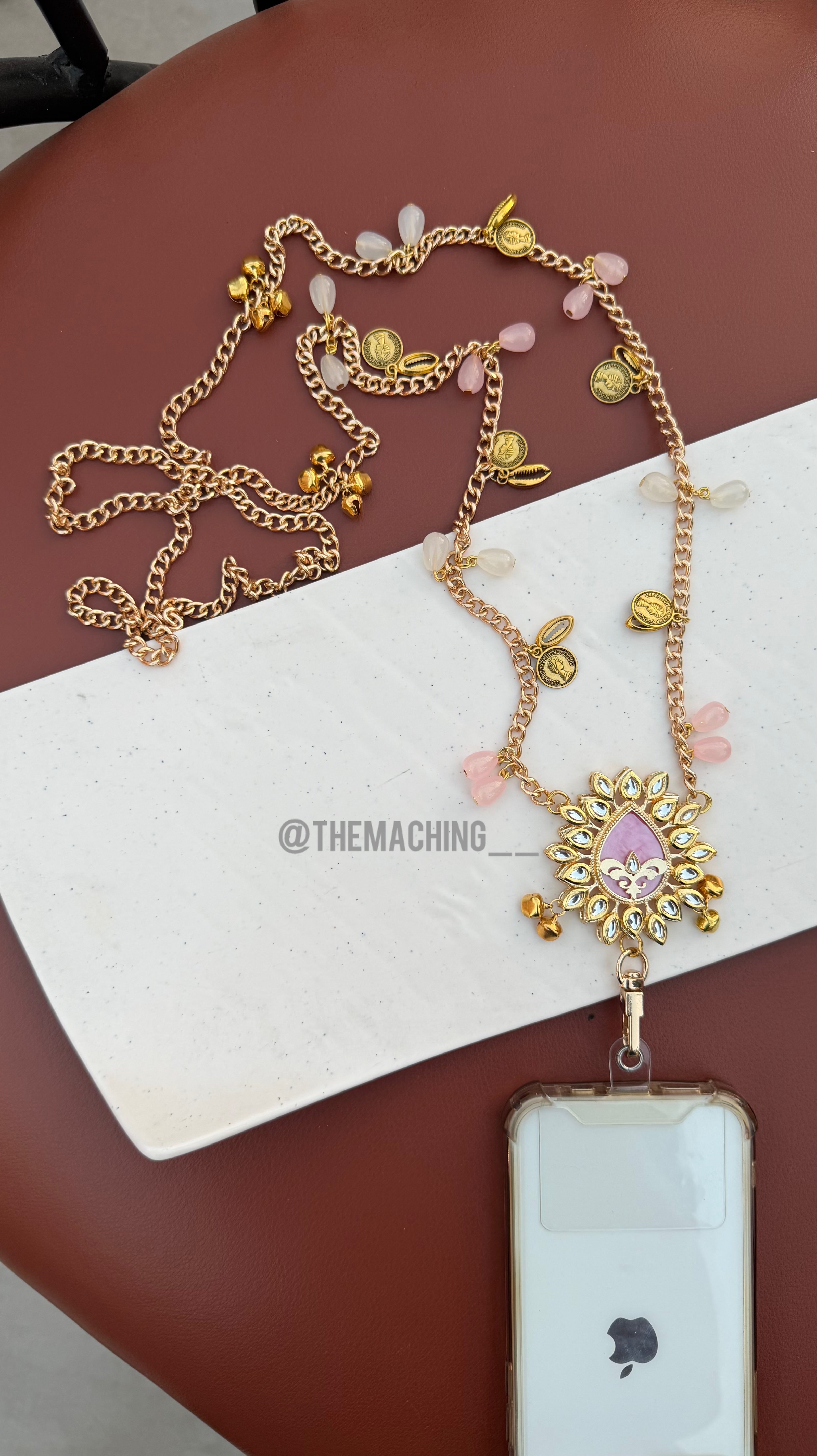 Vintage Pendent Luxury Mobile Sling