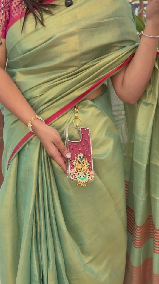 Vintage Case With Saree Hook